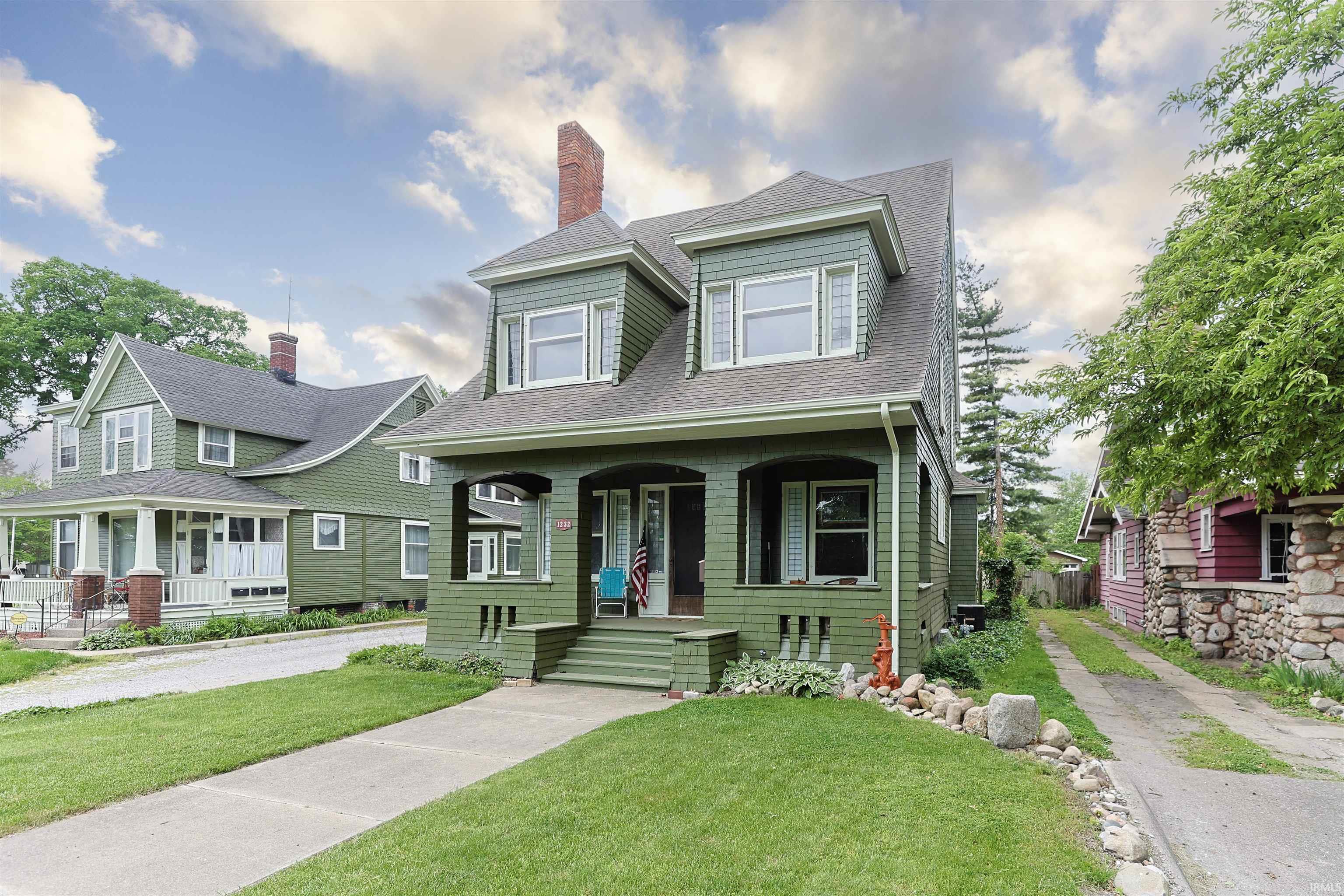 1232 E Lincoln Way South Bend IN 46601