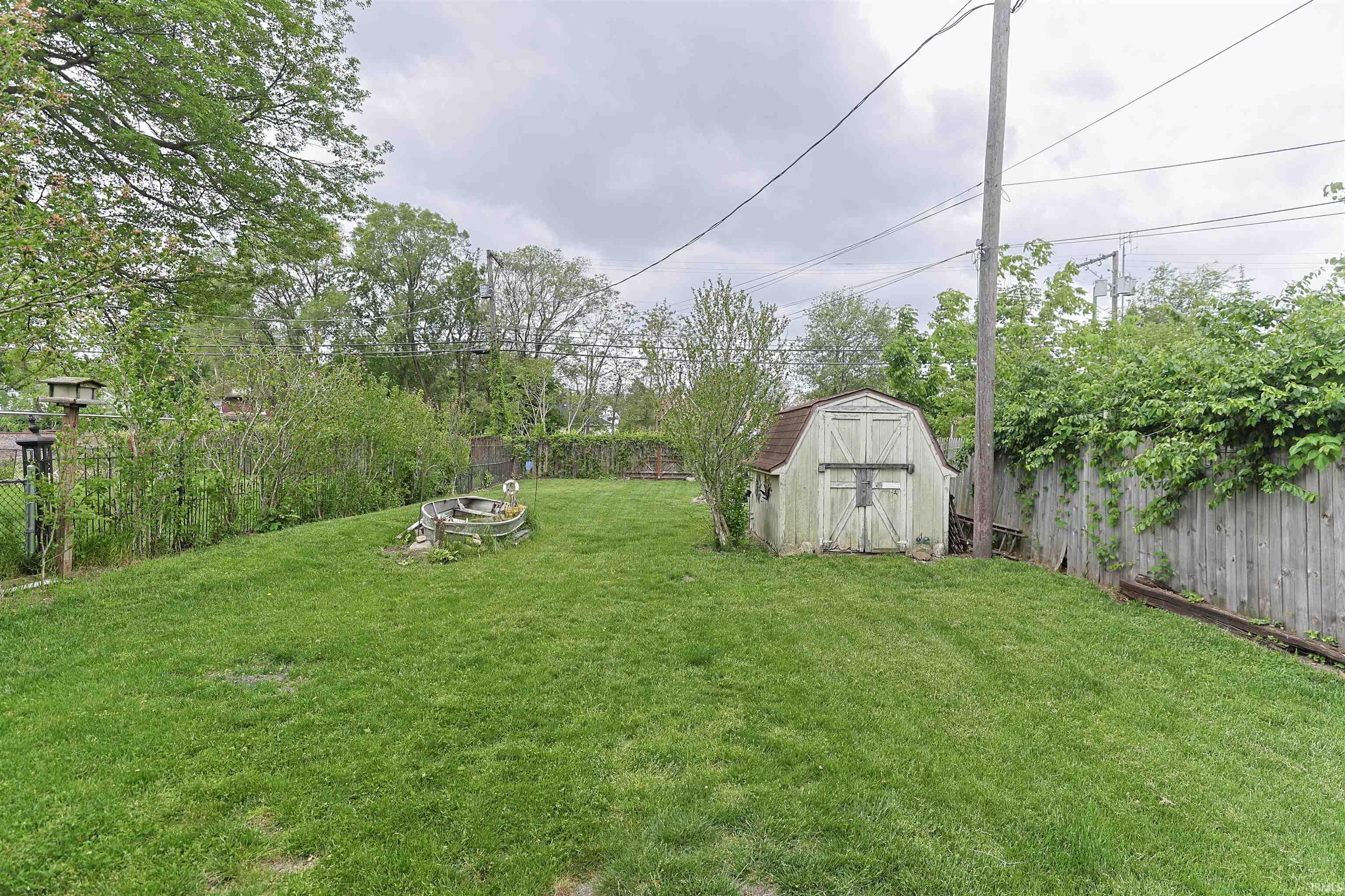 1232 E Lincoln Way South Bend IN 46601
