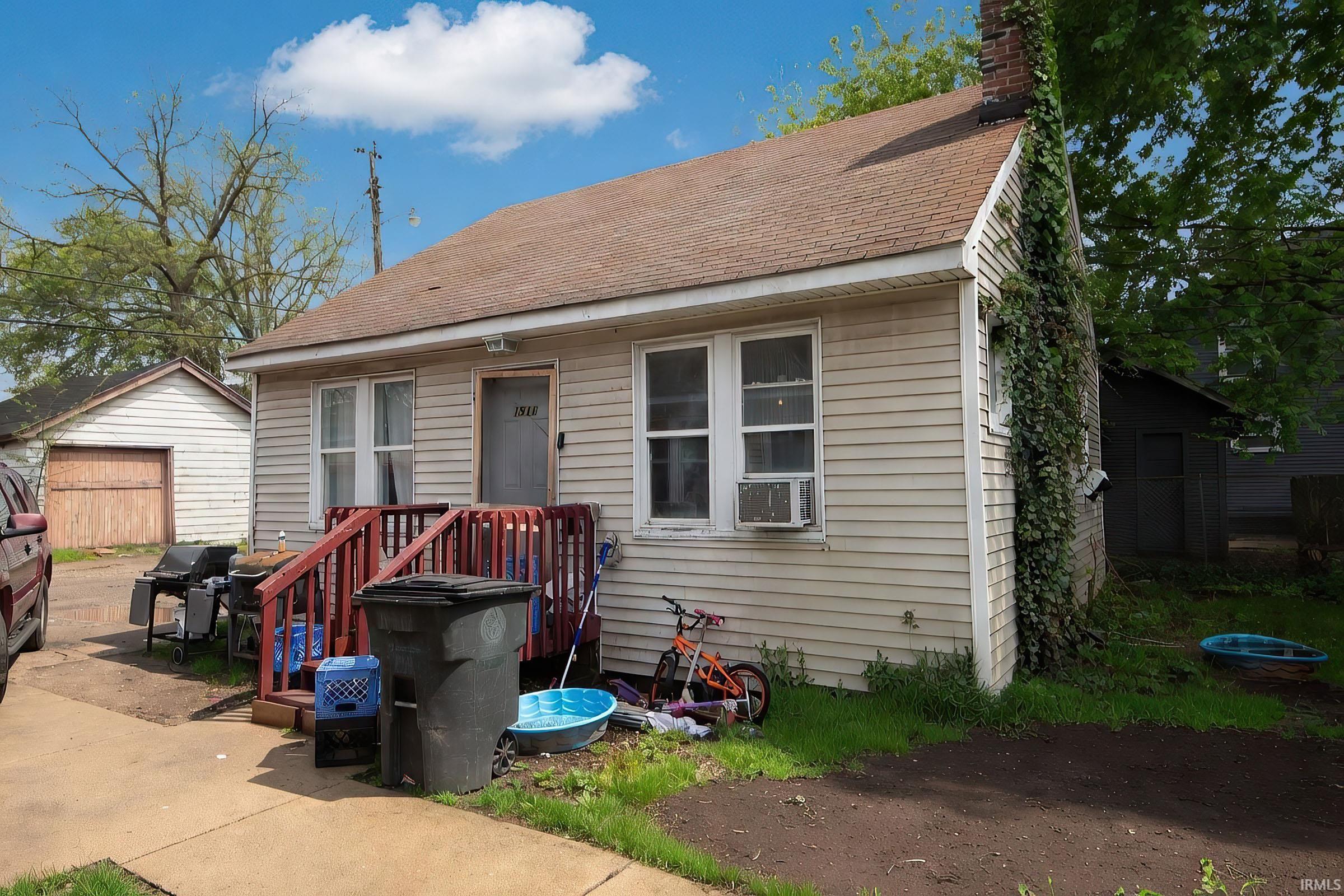 1511 Hermosa Place South Bend IN 46613