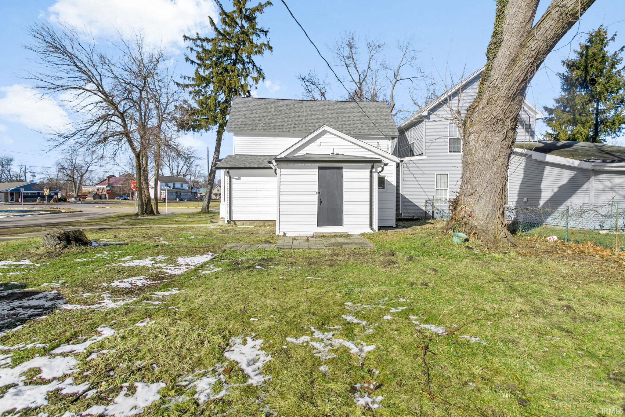 903 Mcpherson Street Elkhart IN 46514