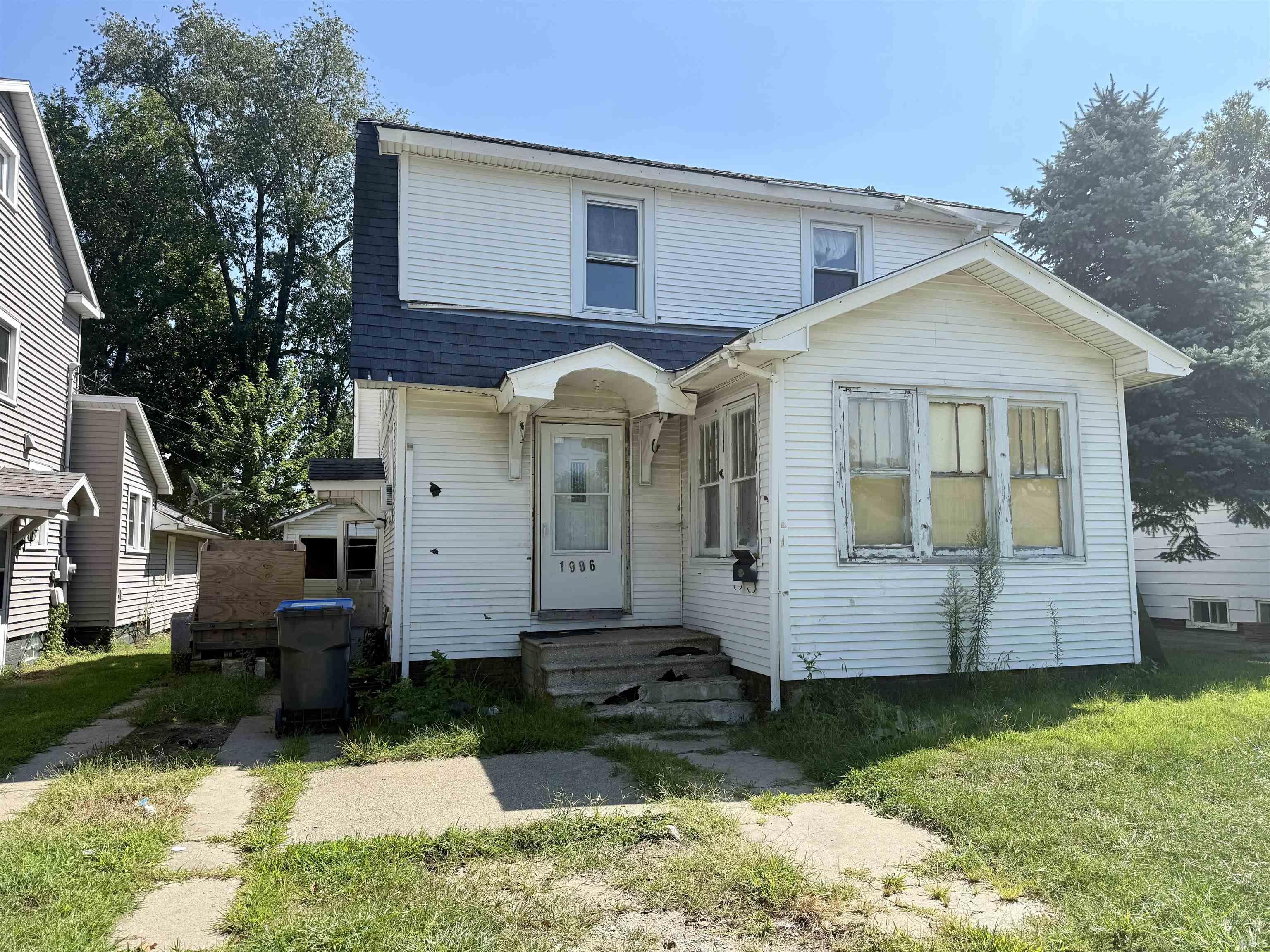 1906 Roys Avenue Elkhart IN 46516