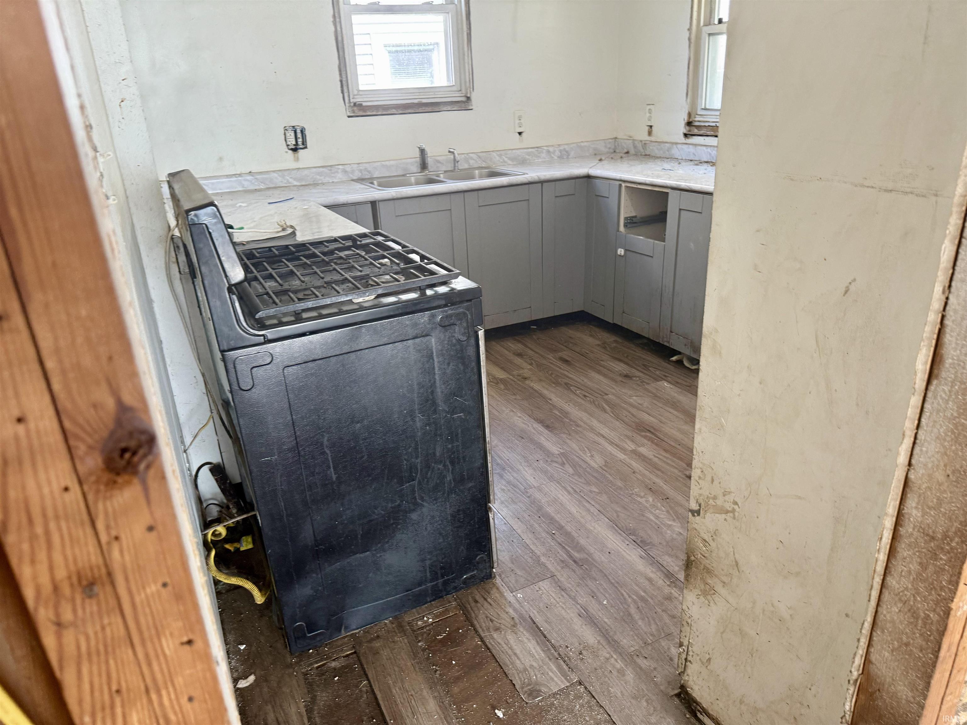 1906 Roys Avenue Elkhart IN 46516