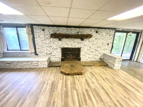 1357 S Hasler Road Bloomfield IN 47424