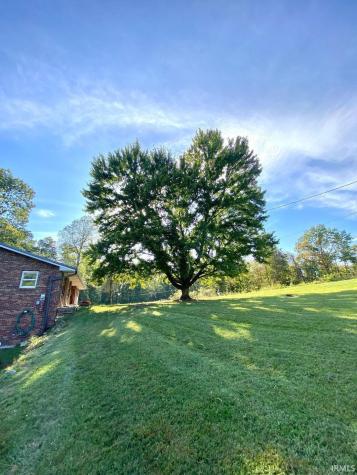 1357 S Hasler Road Bloomfield IN 47424