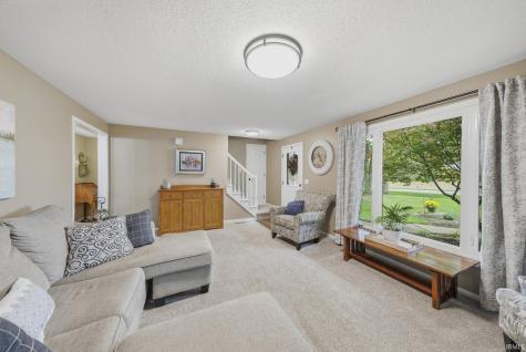 5611 Kroemer Road Fort Wayne IN 46818