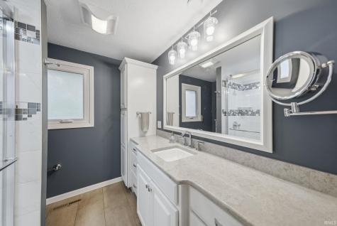 5611 Kroemer Road Fort Wayne IN 46818
