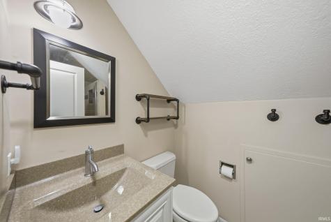 5611 Kroemer Road Fort Wayne IN 46818