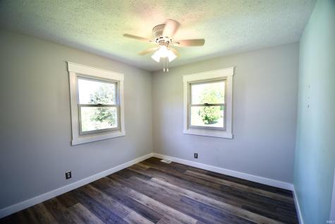 906 Hall Avenue Oolitic IN 47451
