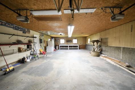 906 Hall Avenue Oolitic IN 47451