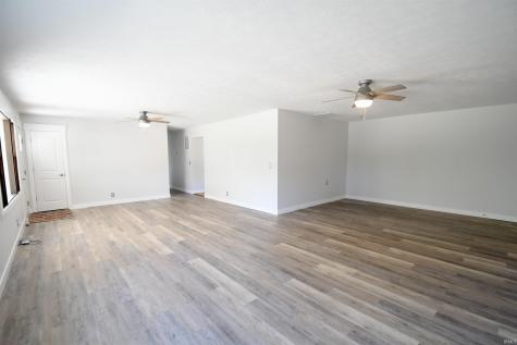 906 Hall Avenue Oolitic IN 47451