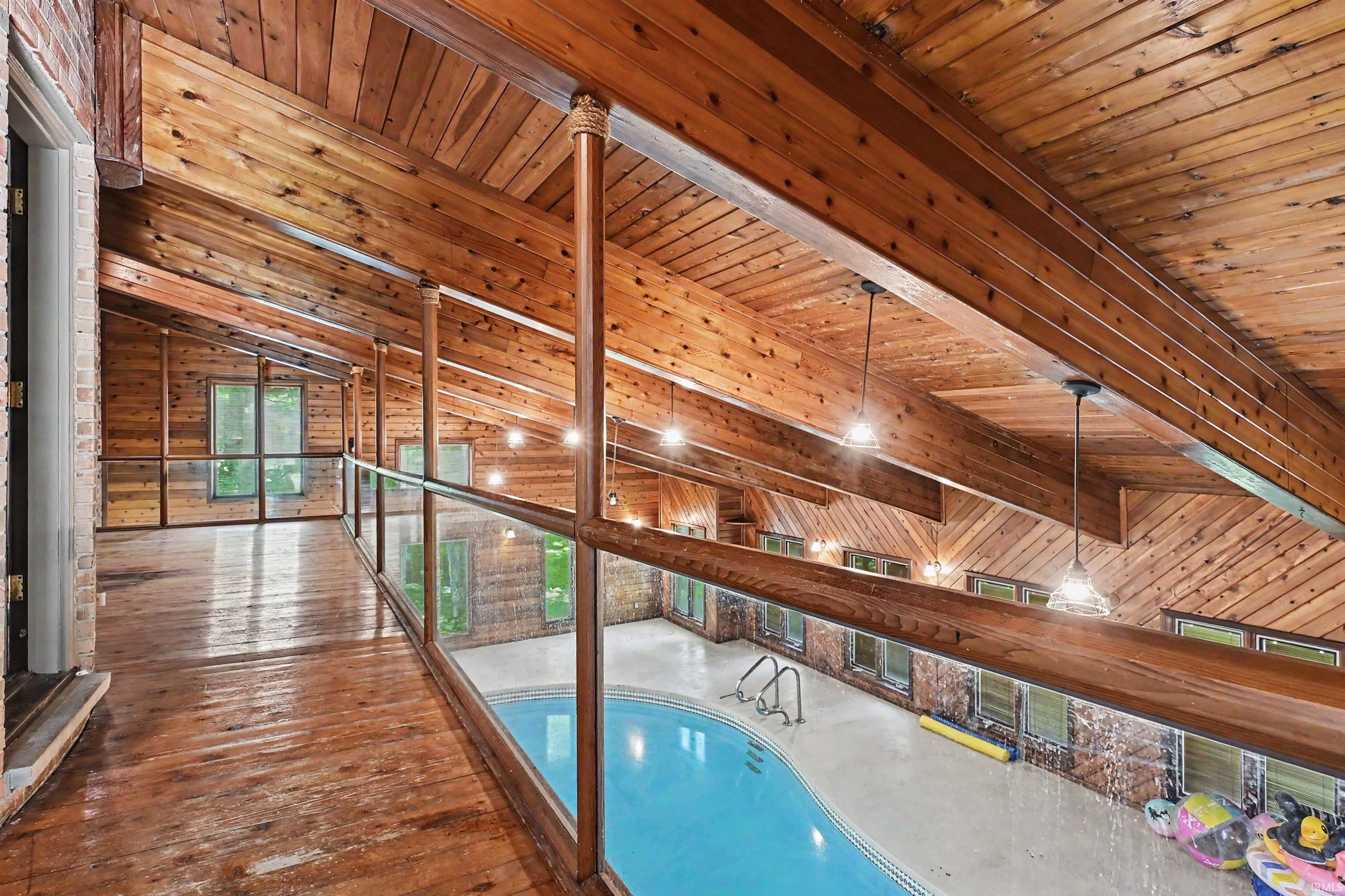 51125 Midlothian Court Granger IN 46530