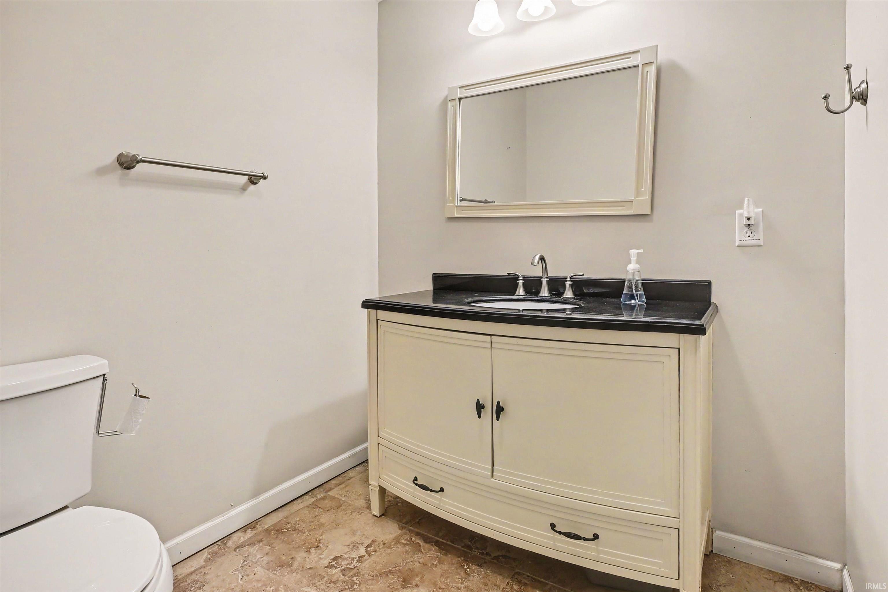 51125 Midlothian Court Granger IN 46530