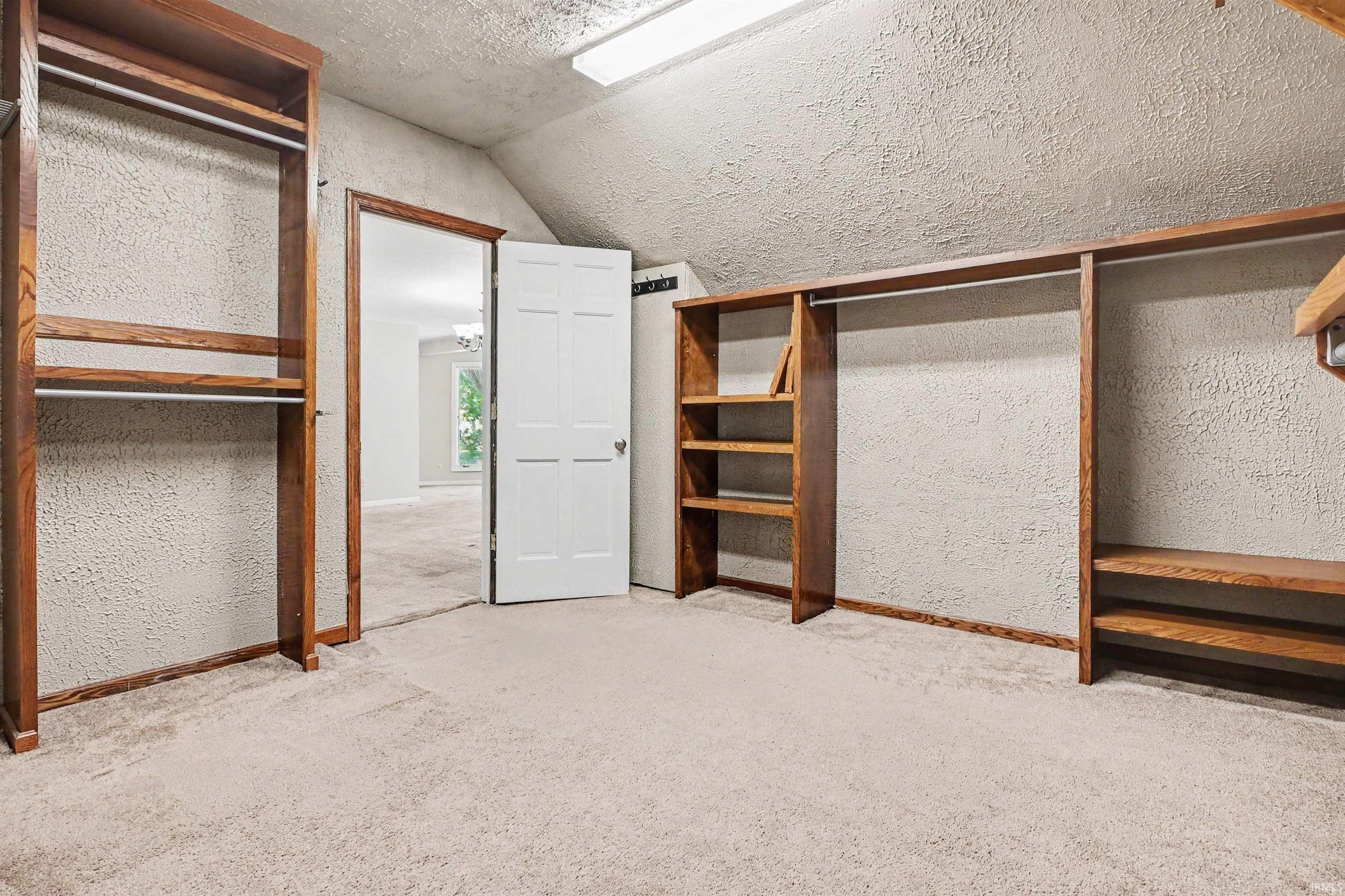 51125 Midlothian Court Granger IN 46530
