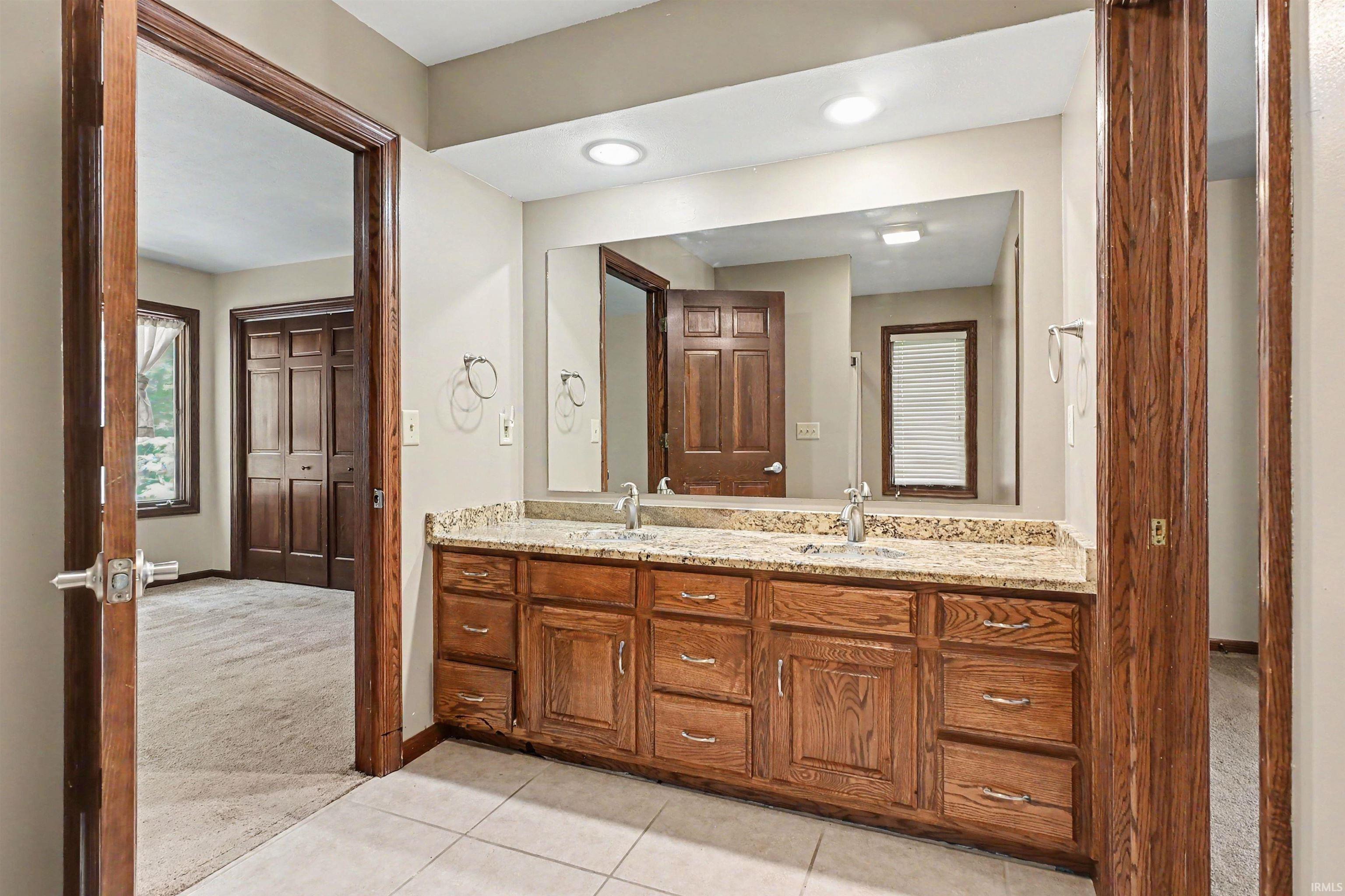 51125 Midlothian Court Granger IN 46530