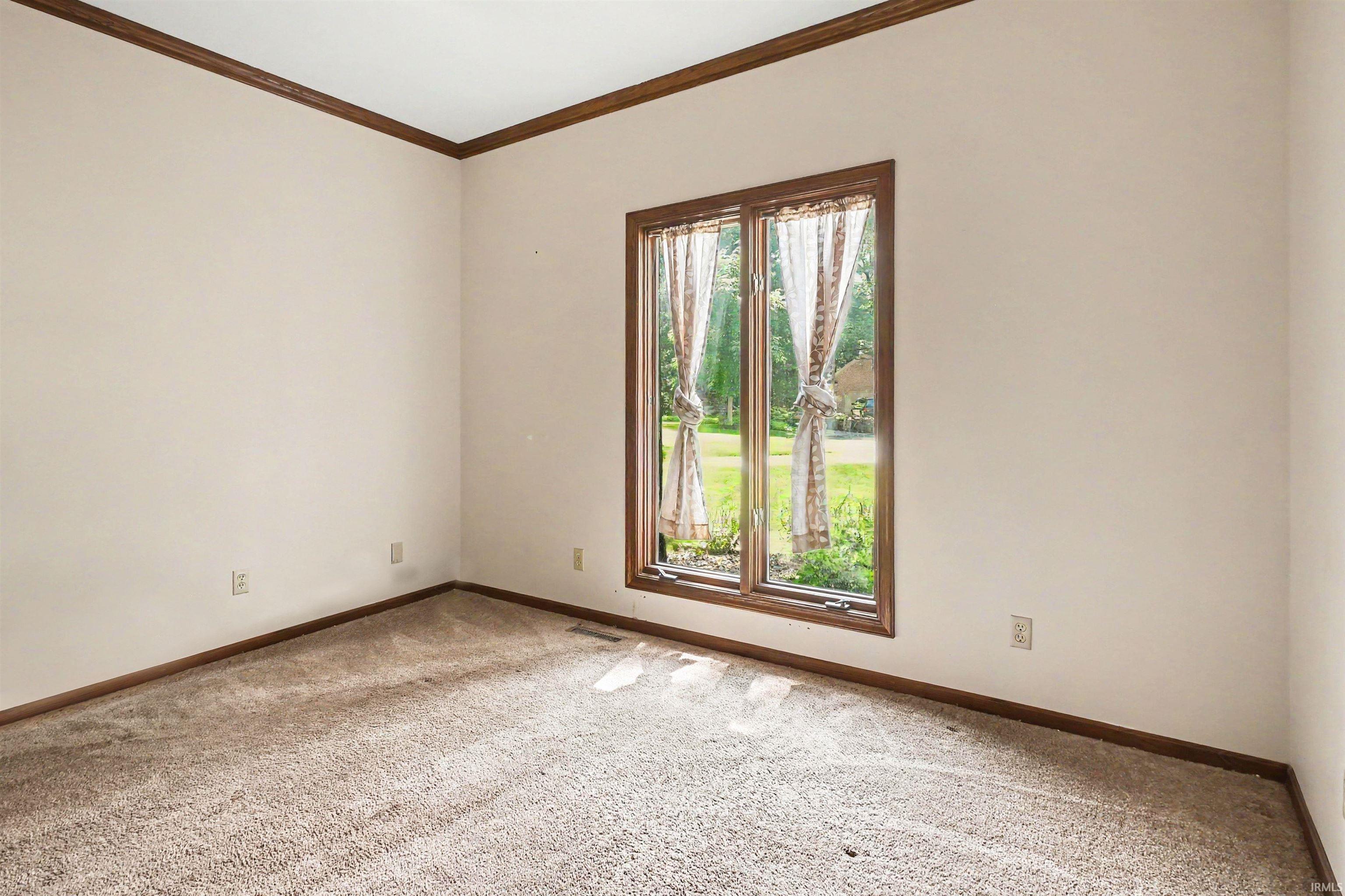 51125 Midlothian Court Granger IN 46530