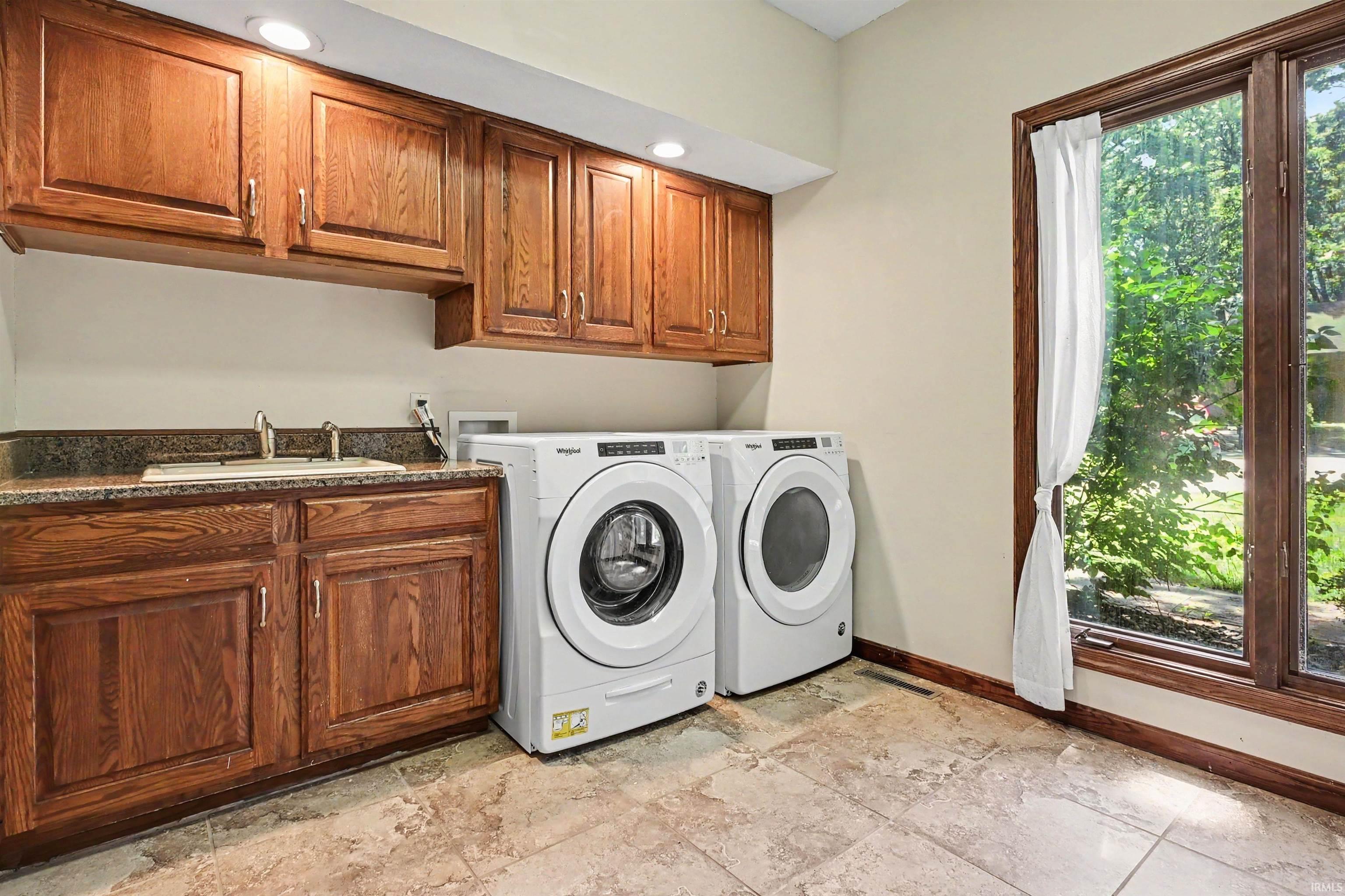 51125 Midlothian Court Granger IN 46530