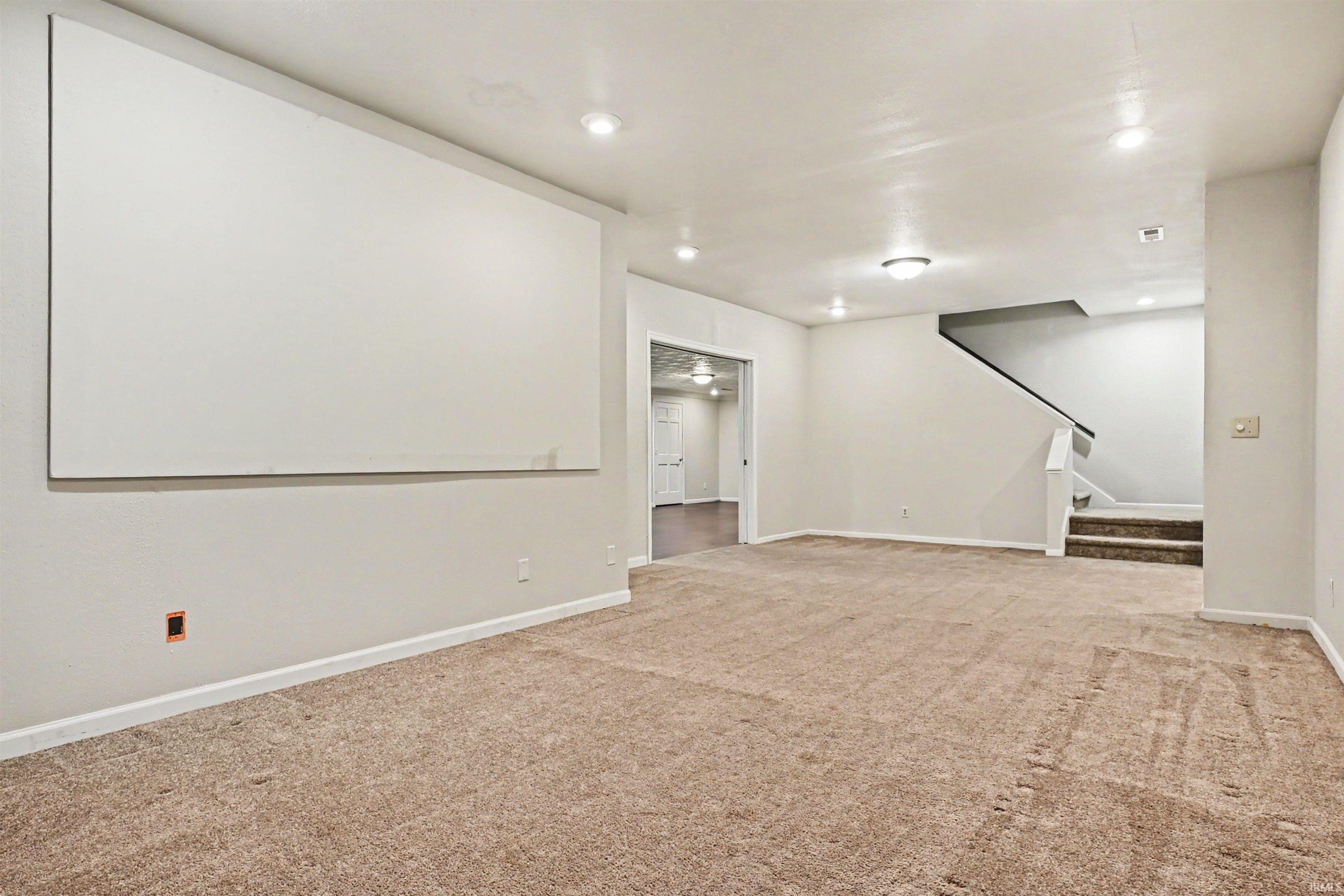 51125 Midlothian Court Granger IN 46530