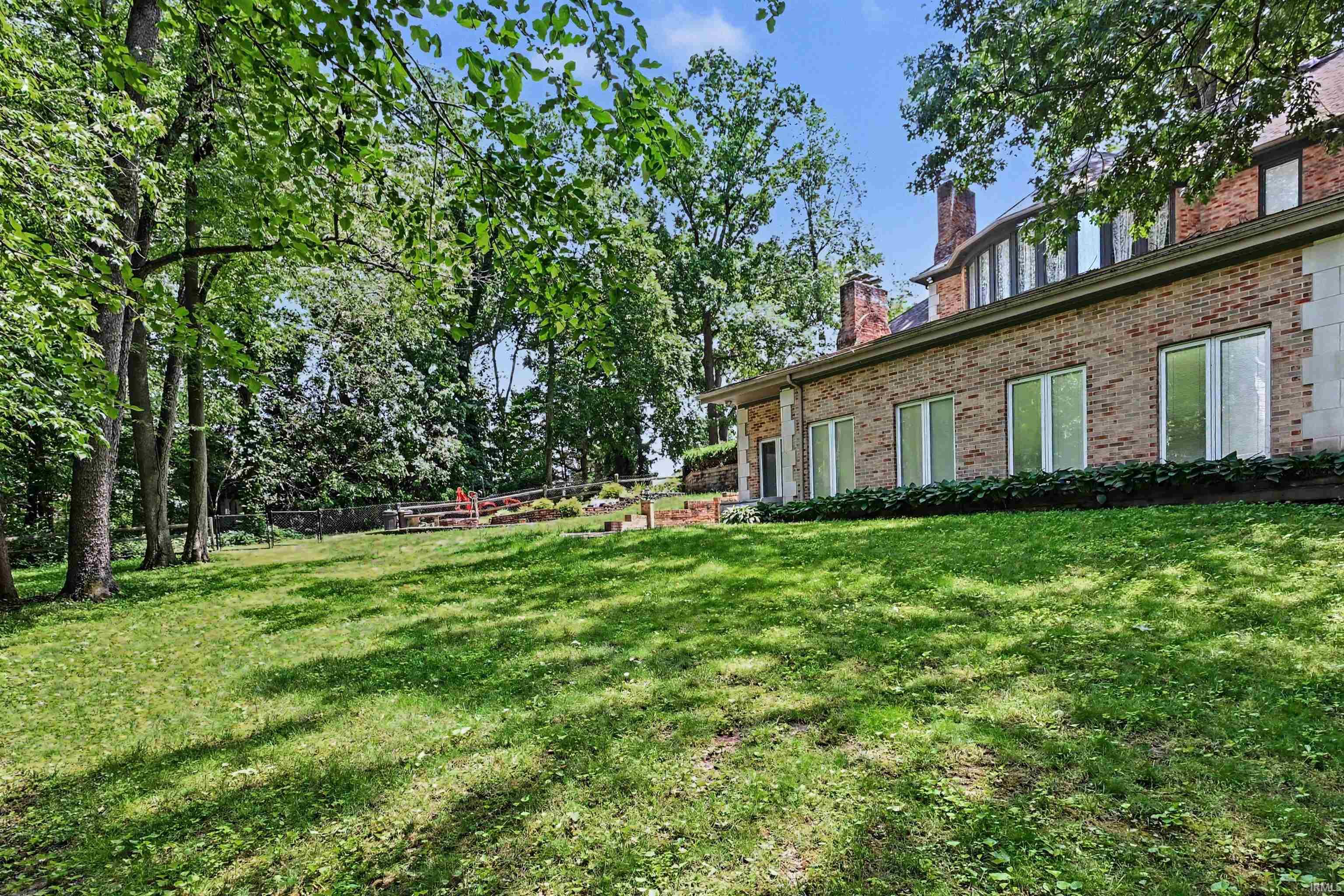51125 Midlothian Court Granger IN 46530