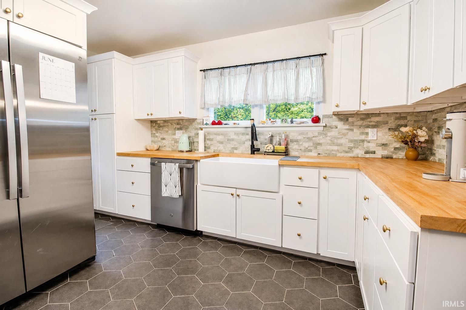 2020 E State Road 10 Knox IN 46534