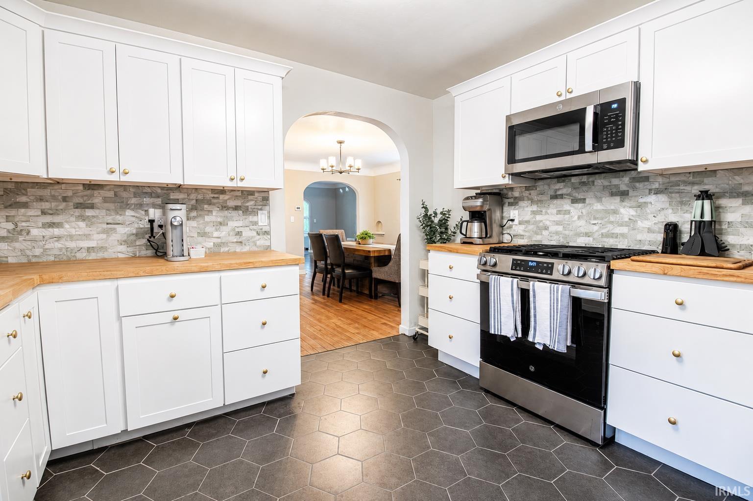 2020 E State Road 10 Knox IN 46534