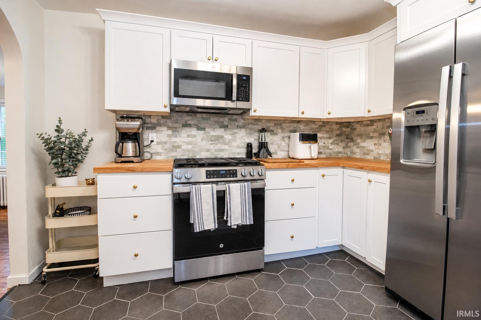 2020 E State Road 10 Knox IN 46534