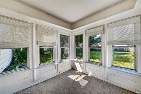 2405 Rockne Drive South Bend IN 46615