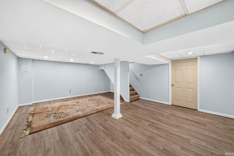 2405 Rockne Drive South Bend IN 46615
