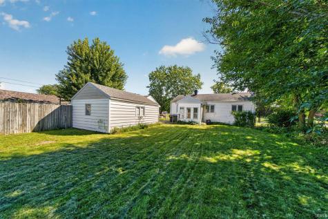 2405 Rockne Drive South Bend IN 46615