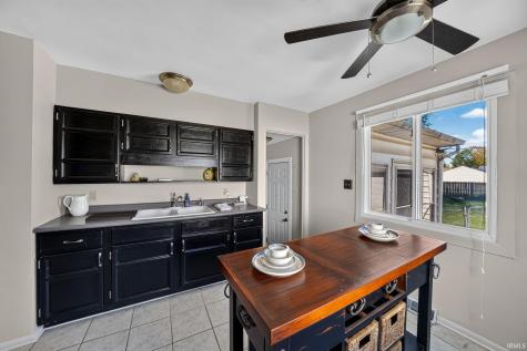 2405 Rockne Drive South Bend IN 46615