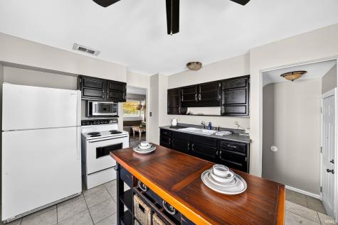 2405 Rockne Drive South Bend IN 46615