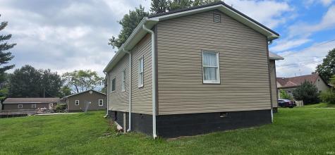 507 W Oak Street Bicknell IN 47512