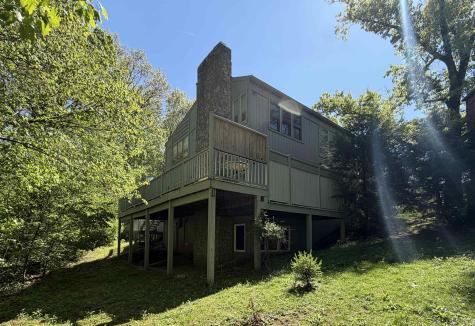 2812 W Fawkesway Drive Bloomington IN 47404