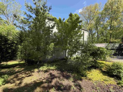 2812 W Fawkesway Drive Bloomington IN 47404