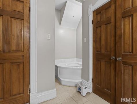 210 N Oak Street Redkey IN 47373