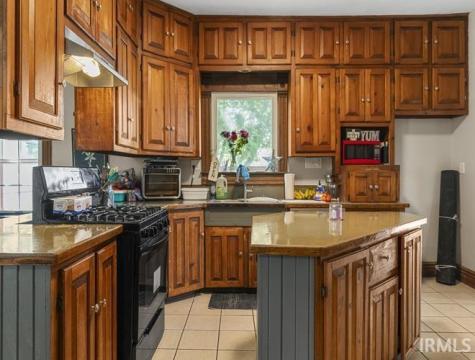 210 N Oak Street Redkey IN 47373