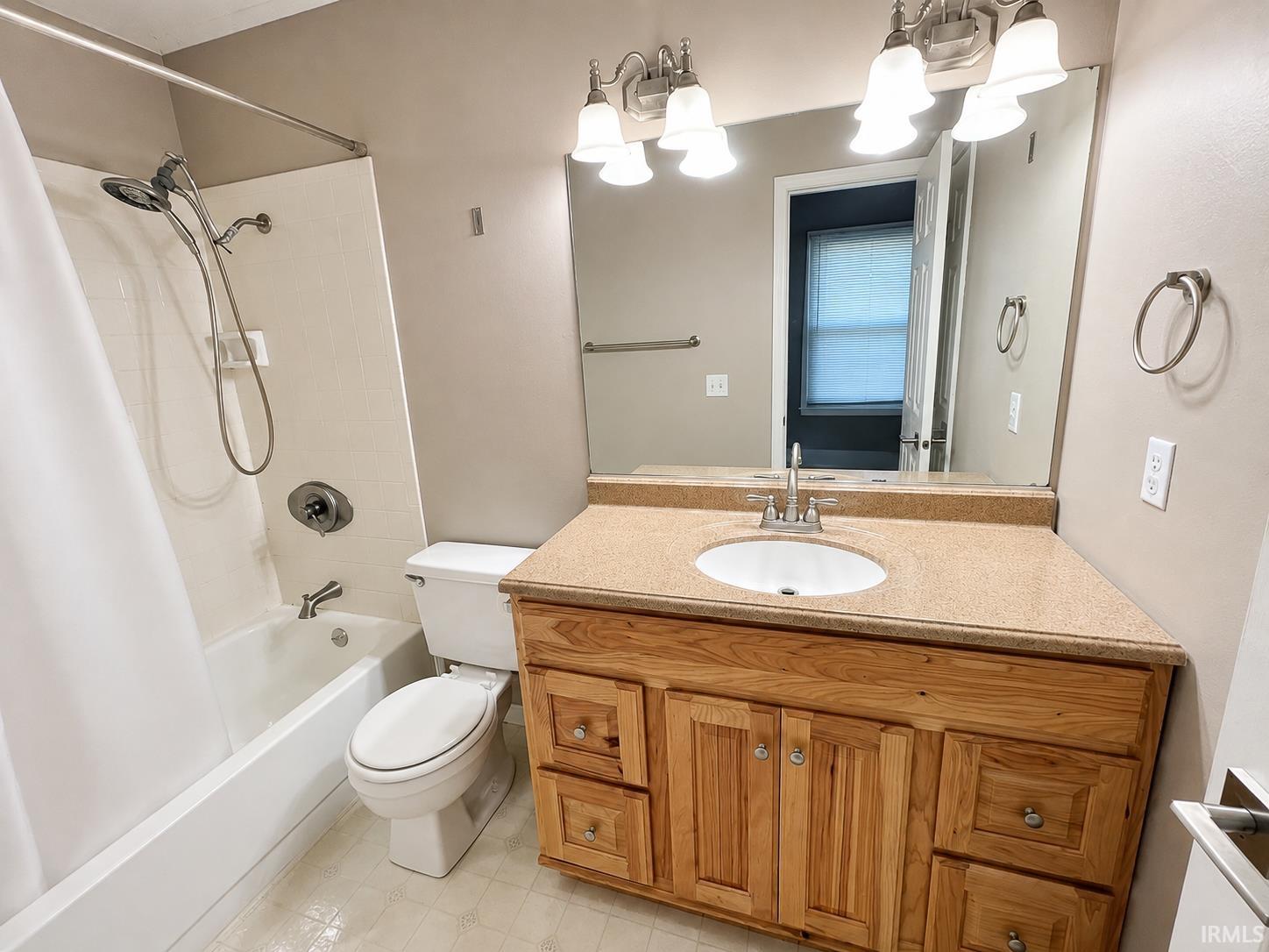 50985 Sturdy Oak Lane Granger IN 46530