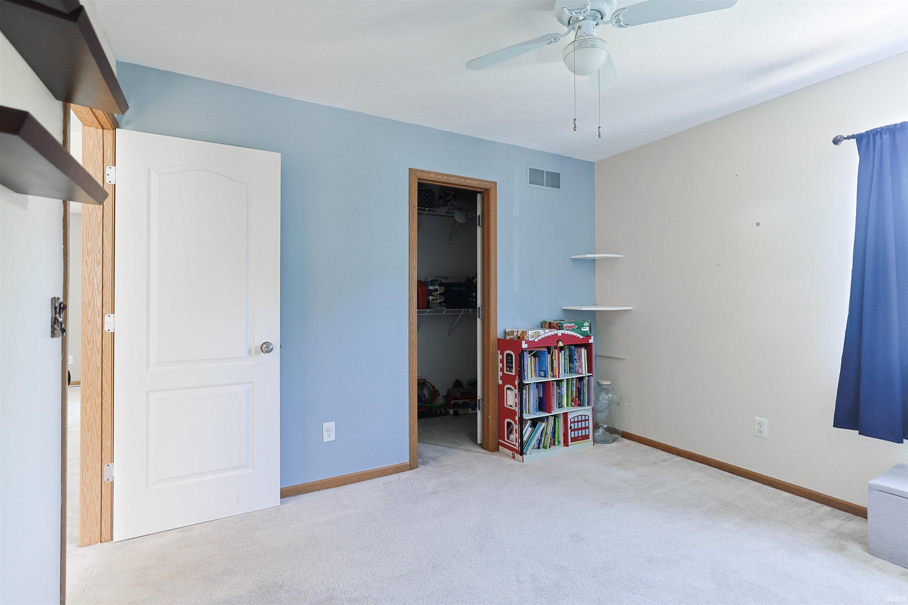 10035 Ashwood Forest Drive Osceola IN 46561