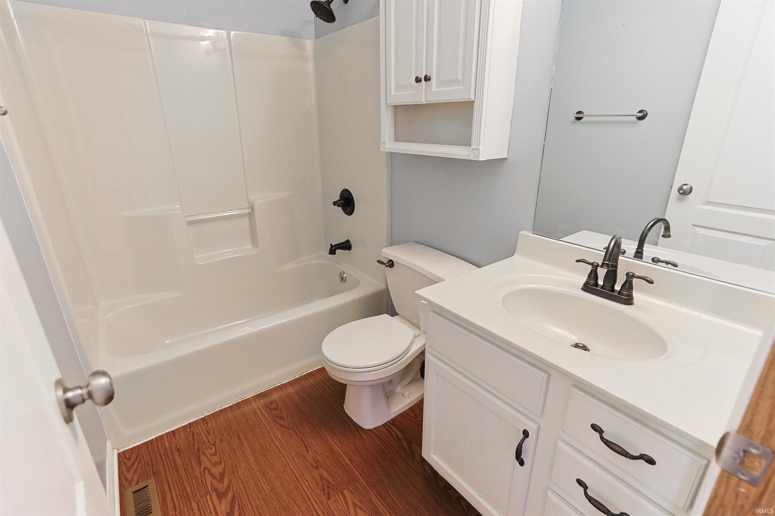 10035 Ashwood Forest Drive Osceola IN 46561