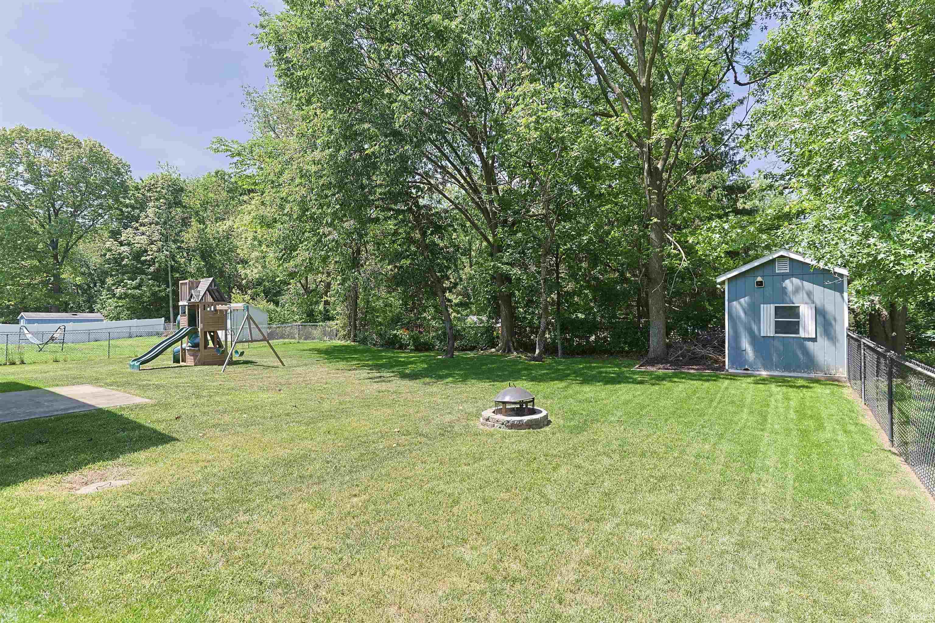 10035 Ashwood Forest Drive Osceola IN 46561