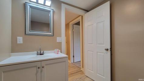 603 N Grover Street Warren IN 46792