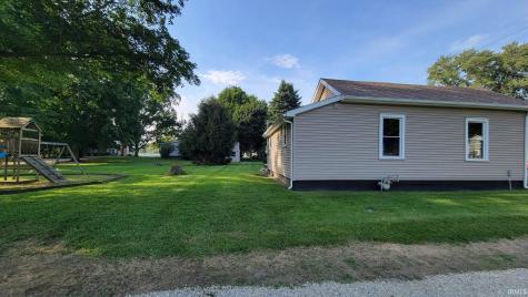 603 N Grover Street Warren IN 46792