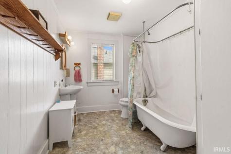 209 E Hawkins Court Culver IN 46511