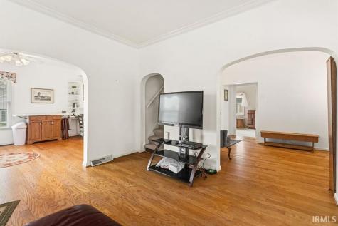 209 E Hawkins Court Culver IN 46511