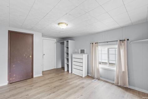 950 E Clark Street Warsaw IN 46580