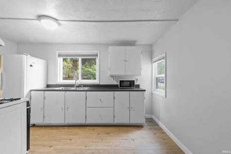 950 E Clark Street Warsaw IN 46580