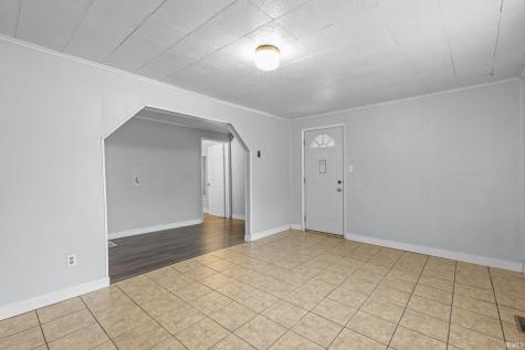 950 E Clark Street Warsaw IN 46580