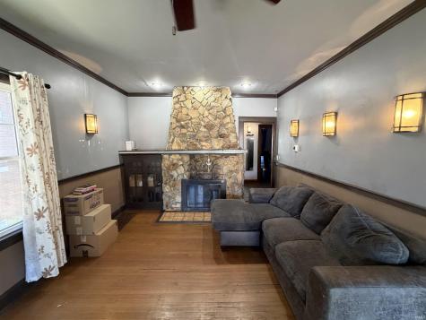 704 S Harlan Avenue Evansville IN 47714