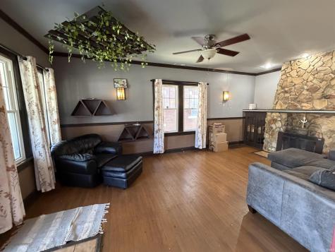 704 S Harlan Avenue Evansville IN 47714