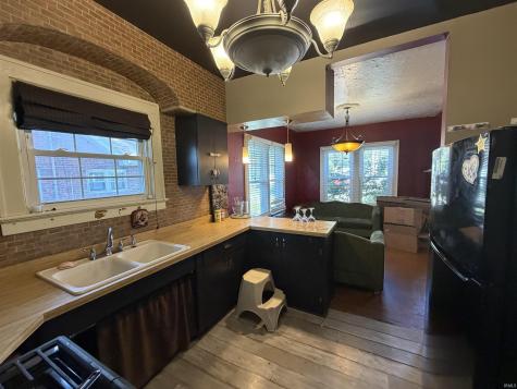704 S Harlan Avenue Evansville IN 47714
