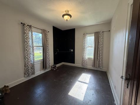 704 S Harlan Avenue Evansville IN 47714